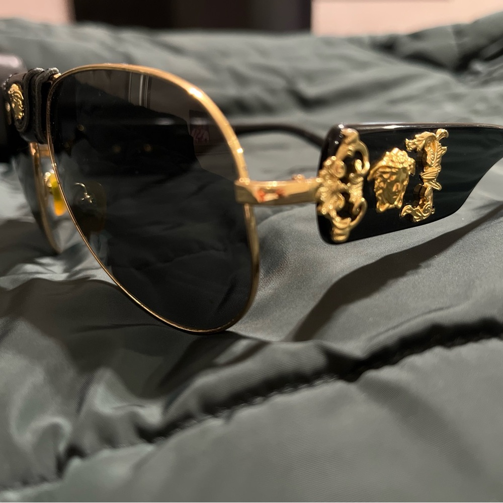 Versace Sunglasses with Black and Gold Design - Picture 2 of 7